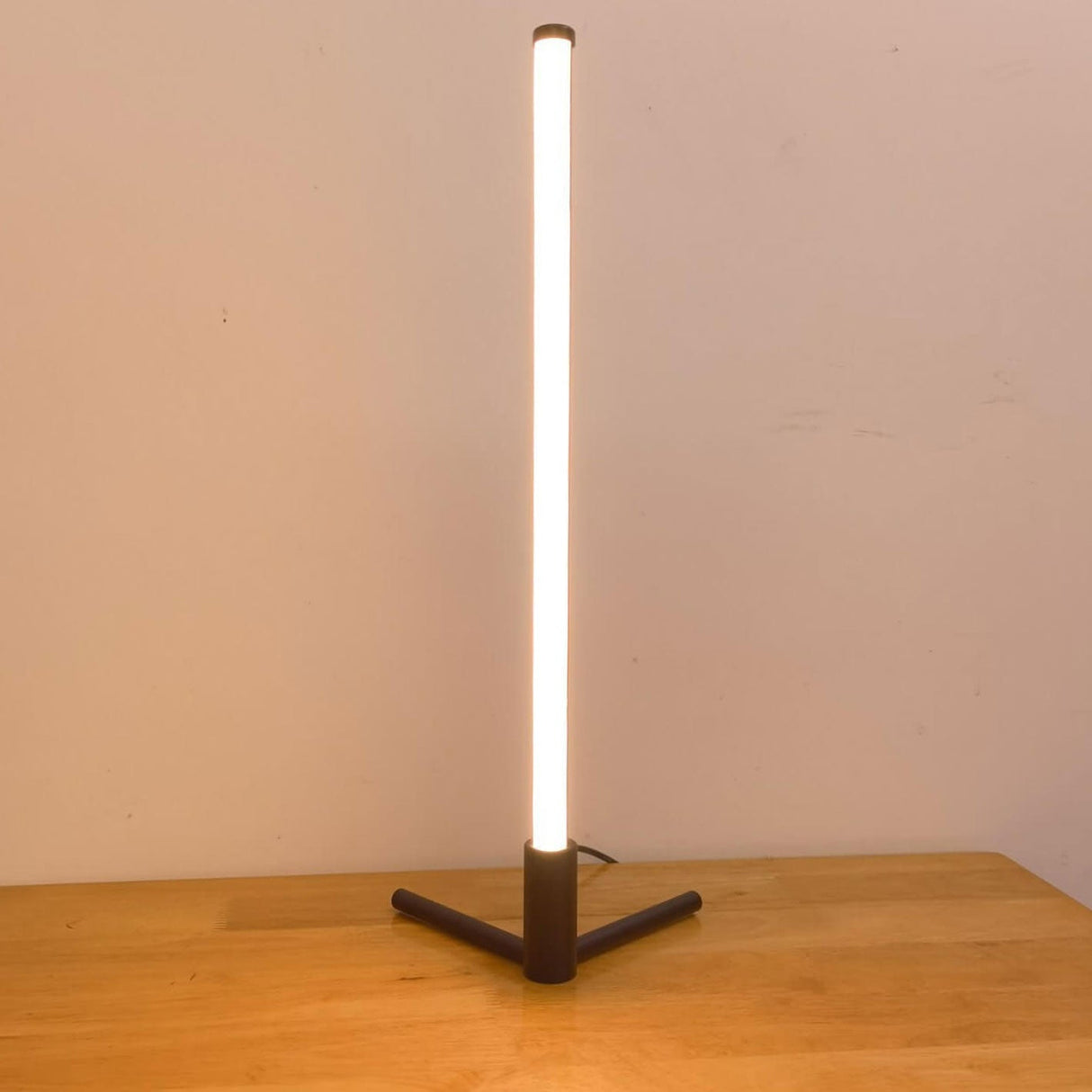 Luminix Bar LED Tischlampe | Minimalistisches Design | Nachtlicht & Stimmungsbeleuchtung | Modern & Dekorativ