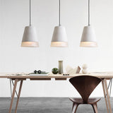 CemLux Industrial Design Pendelleuchte aus Zement | Minimalistischer Grauer Schirm | E27 Fassung | Perfekt für Esszimmer, Wohnzimmer oder Arbeitsbereiche