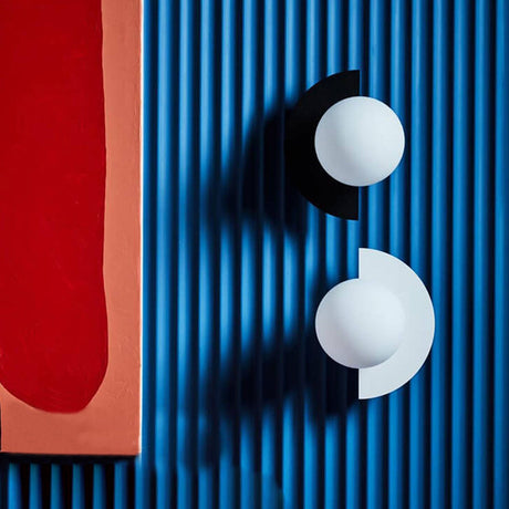 SferaLuxe Moderne Wandlampe | Minimalistisches Kugel-Design | Farbiges Glas | LED-Wandleuchte für Wohnräume