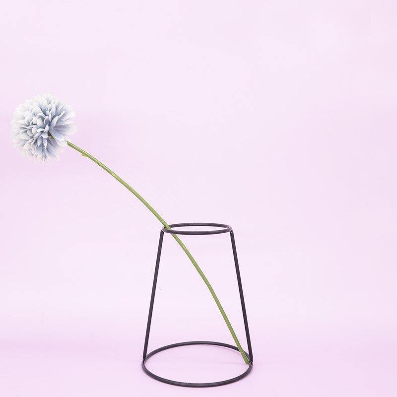 LineElegance Moderner Eisen-Vasenhalter | Minimalistisches Design | Perfekte Dekoration
