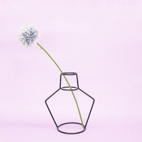 LineElegance Moderner Eisen-Vasenhalter | Minimalistisches Design | Perfekte Dekoration