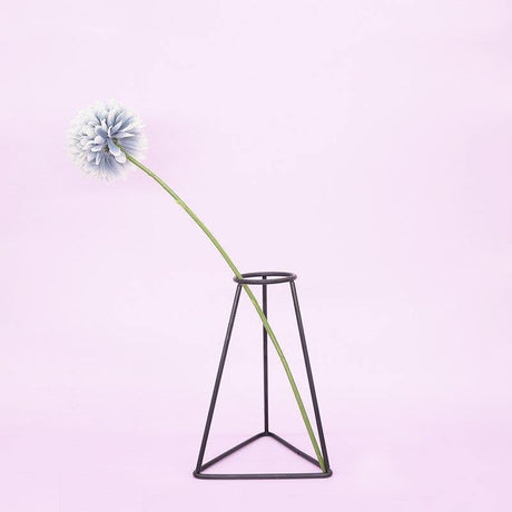 LineElegance Moderner Eisen-Vasenhalter | Minimalistisches Design | Perfekte Dekoration