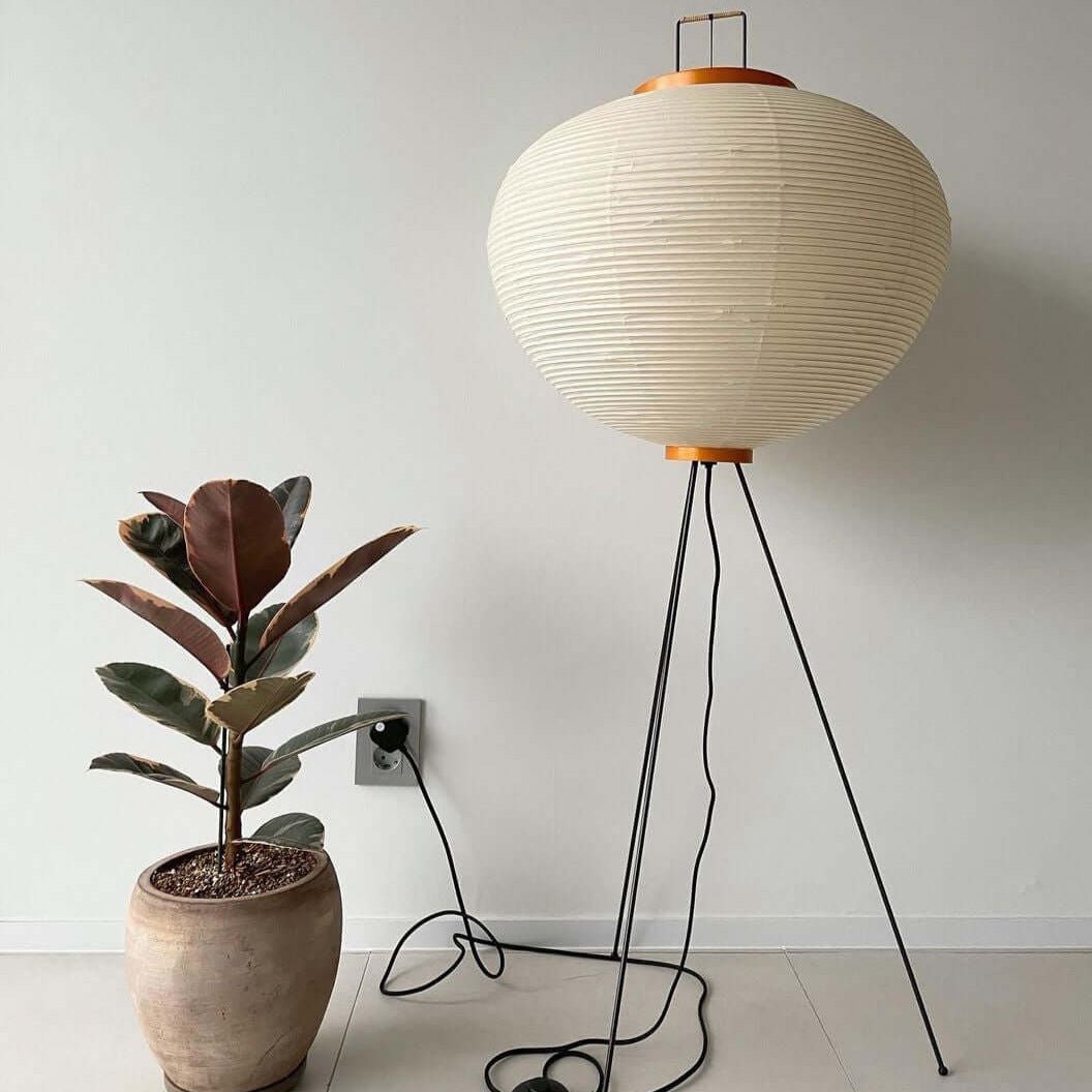 SereniLum Reispapier Stehlampe | Minimalistisches Design | Warmweißes LED-Licht | Nachhaltige Deko für Zuhause
