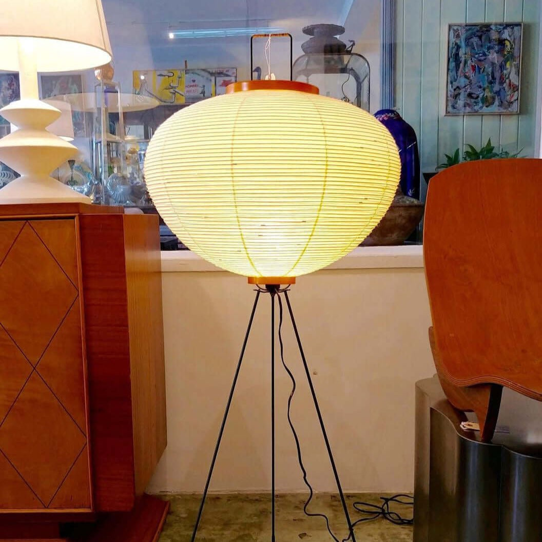 SereniLum Reispapier Stehlampe | Minimalistisches Design | Warmweißes LED-Licht | Nachhaltige Deko für Zuhause