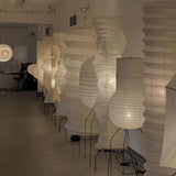 SereniLum Reispapier Stehlampe | Minimalistisches Design | Warmweißes LED-Licht | Nachhaltige Deko für Zuhause