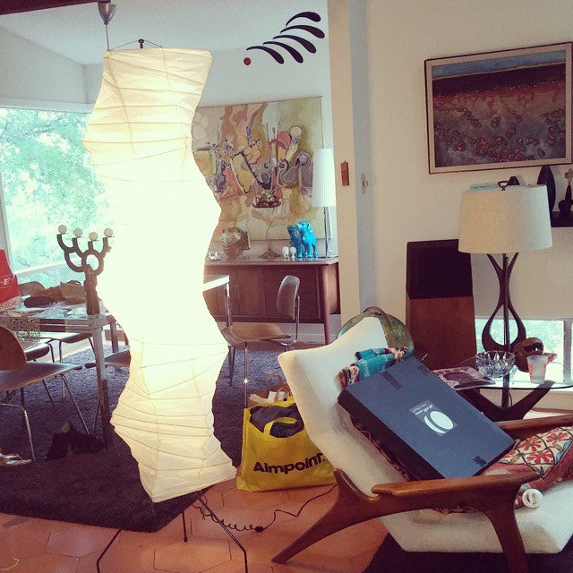 SereniLum Reispapier Stehlampe | Minimalistisches Design | Warmweißes LED-Licht | Nachhaltige Deko für Zuhause