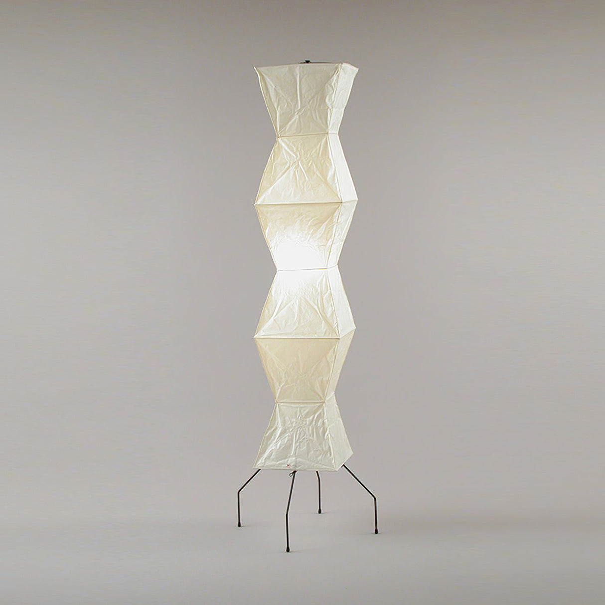 SereniLum Reispapier Stehlampe | Minimalistisches Design | Warmweißes LED-Licht | Nachhaltige Deko für Zuhause
