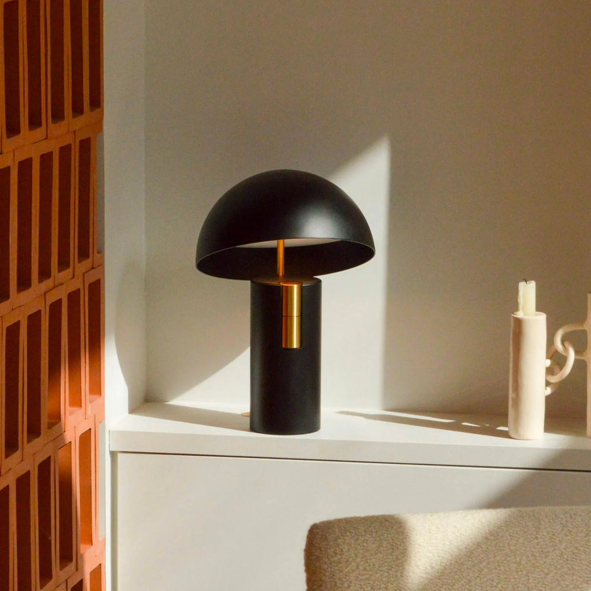 LumoAvo LED Tischlampe | Modernes Design | Kabellos | Stimmungslicht & Leselampe | Elegantes Wohndekor