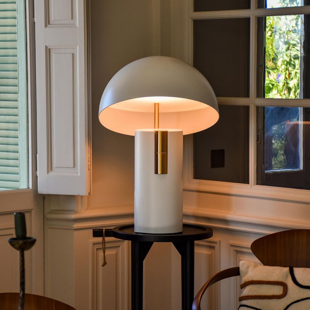 LumoAvo LED Tischlampe | Modernes Design | Kabellos | Stimmungslicht & Leselampe | Elegantes Wohndekor