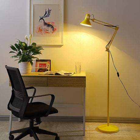 NovaFlare Skandinavische Stehleuchte | Höhenverstellbar & Schwenkbar | Modernes Design | Beleuchtung fürs Schlafzimmer