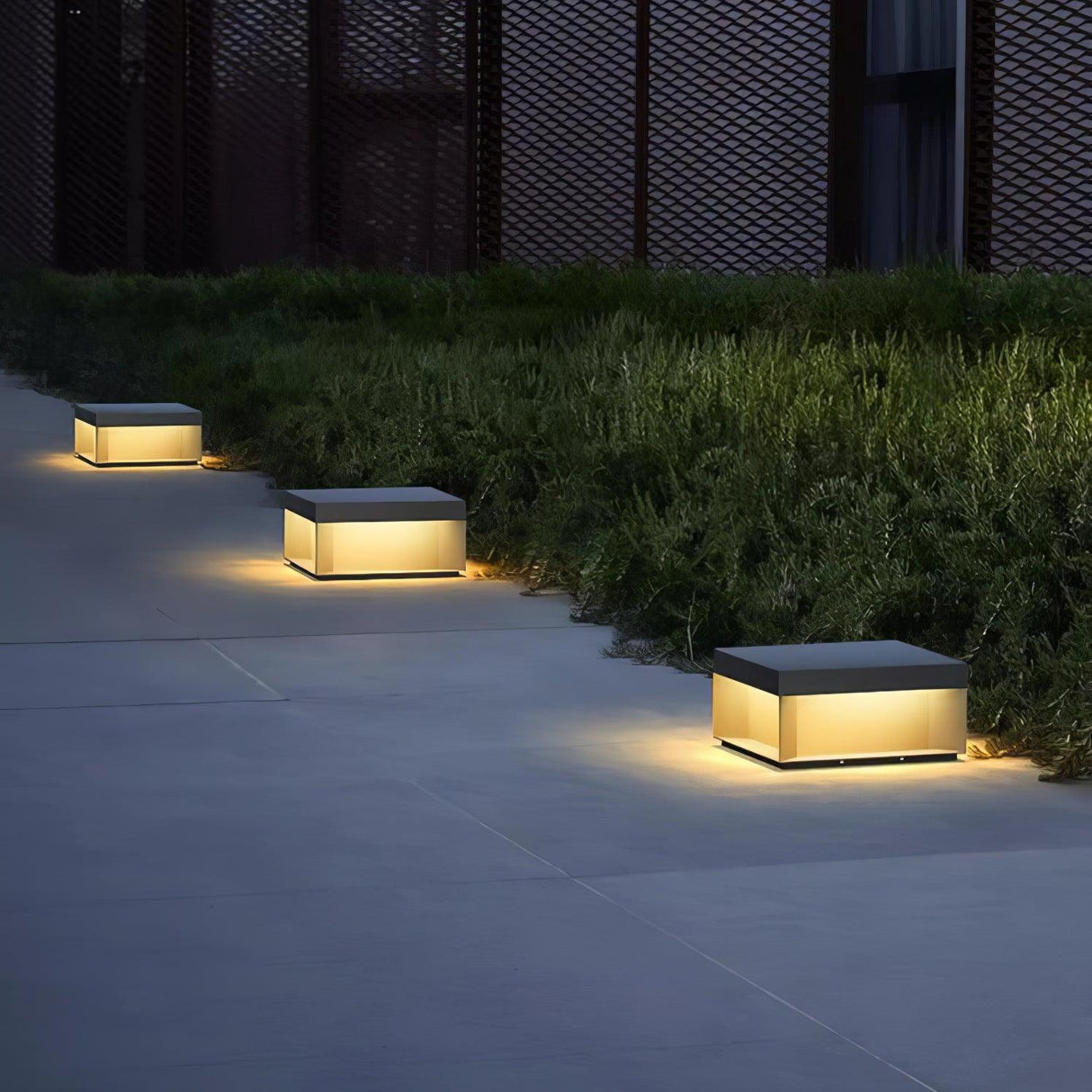 SolaraPost Solar Außenpfostenleuchte | LED Gartenbeleuchtung | Energieeffizient | Wasserdicht | Dekorative Außenbeleuchtung für Garten & Terrasse