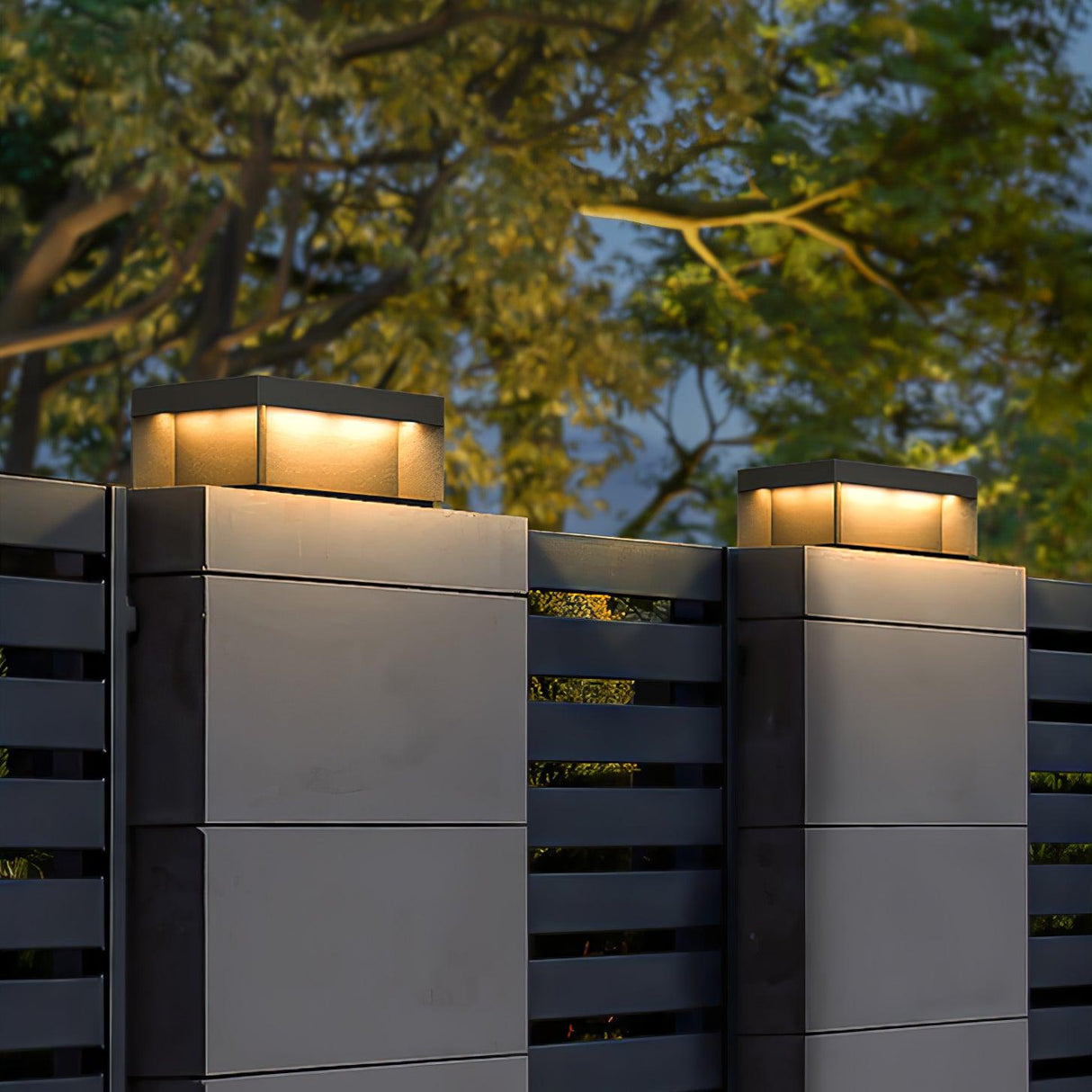 SolaraPost Solar Außenpfostenleuchte | LED Gartenbeleuchtung | Energieeffizient | Wasserdicht | Dekorative Außenbeleuchtung für Garten & Terrasse