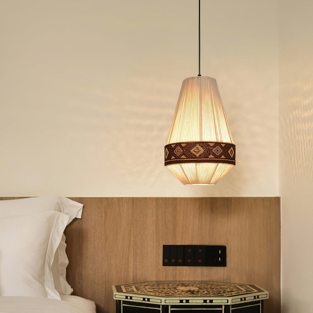 FringeLuxe Bohemian Pendelleuchte | Handgefertigte Quastenlampe | Warmes Ambiente | Stilvolle Beleuchtung