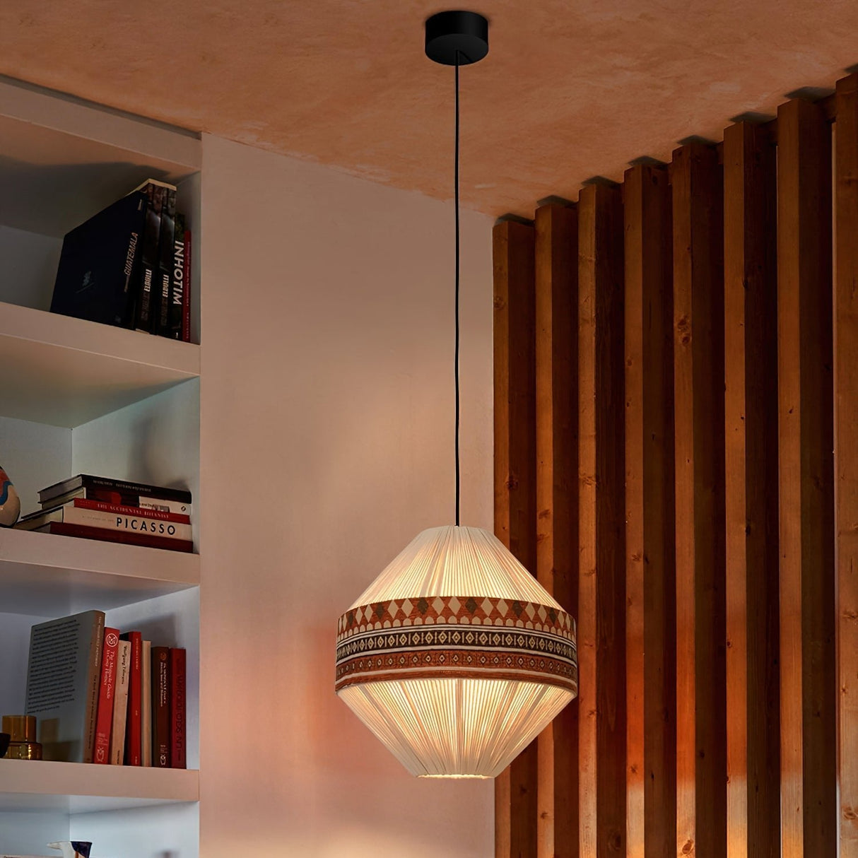 FringeLuxe Bohemian Pendelleuchte | Handgefertigte Quastenlampe | Warmes Ambiente | Stilvolle Beleuchtung