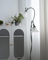 FloraGlow Calla Blumen Stehleuchte | Elegantes Design | LED Beleuchtung | Dekorative Innenleuchte