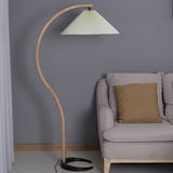 LunaArch Stehleuchte im Caprani Design | LED Beleuchtung | Modernes Holz-Look | Elegante Wohnraum-Deko