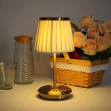 RegalGlow Klassische Eleganz Tischlampe | Stilvolles Design | Perfekte Beleuchtung für Zuhause
