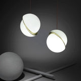 Cresnova Mondsichel Pendelleuchte | Mondförmiges Design | Stimmungsvolle Beleuchtung für Zuhause
