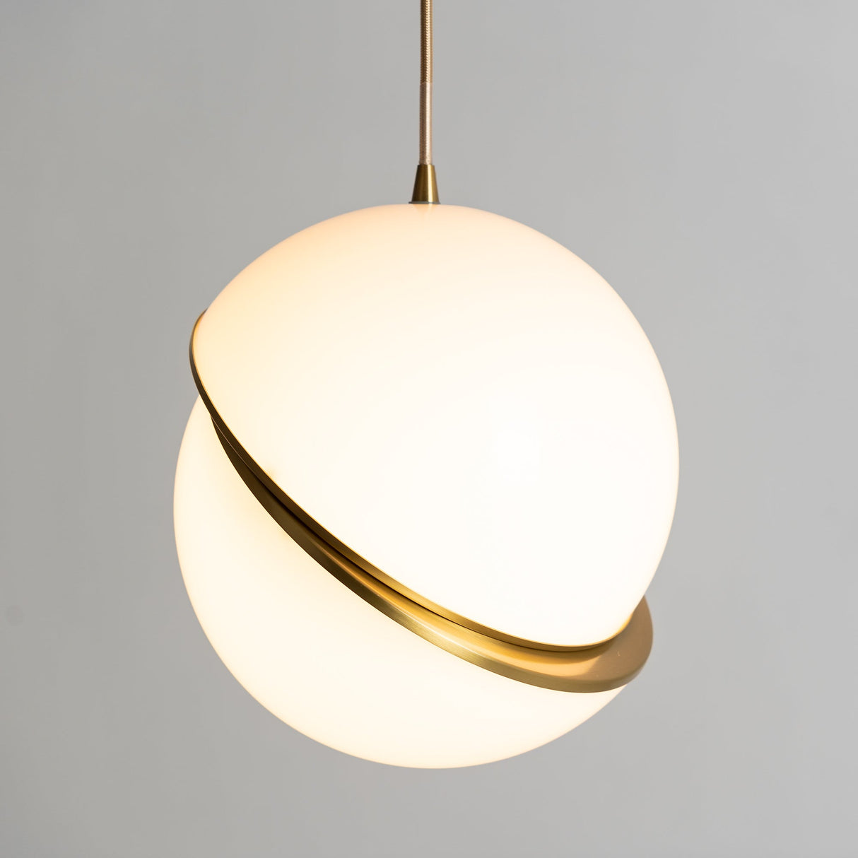 Cresnova Mondsichel Pendelleuchte | Mondförmiges Design | Stimmungsvolle Beleuchtung für Zuhause