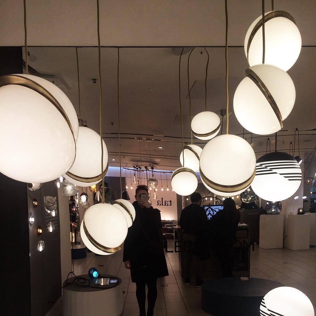 Cresnova Mondsichel Pendelleuchte | Mondförmiges Design | Stimmungsvolle Beleuchtung für Zuhause