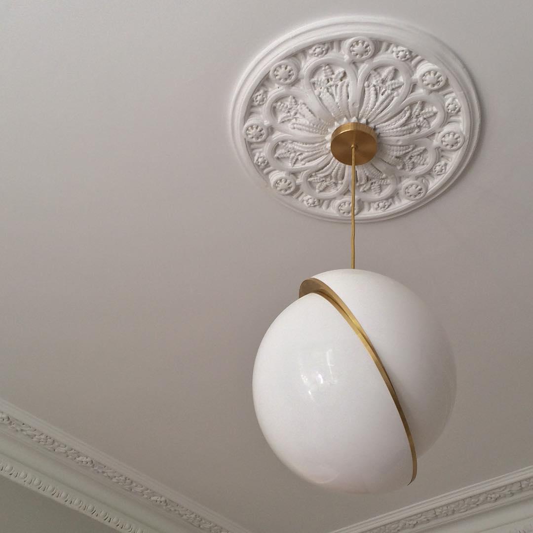Cresnova Mondsichel Pendelleuchte | Mondförmiges Design | Stimmungsvolle Beleuchtung für Zuhause
