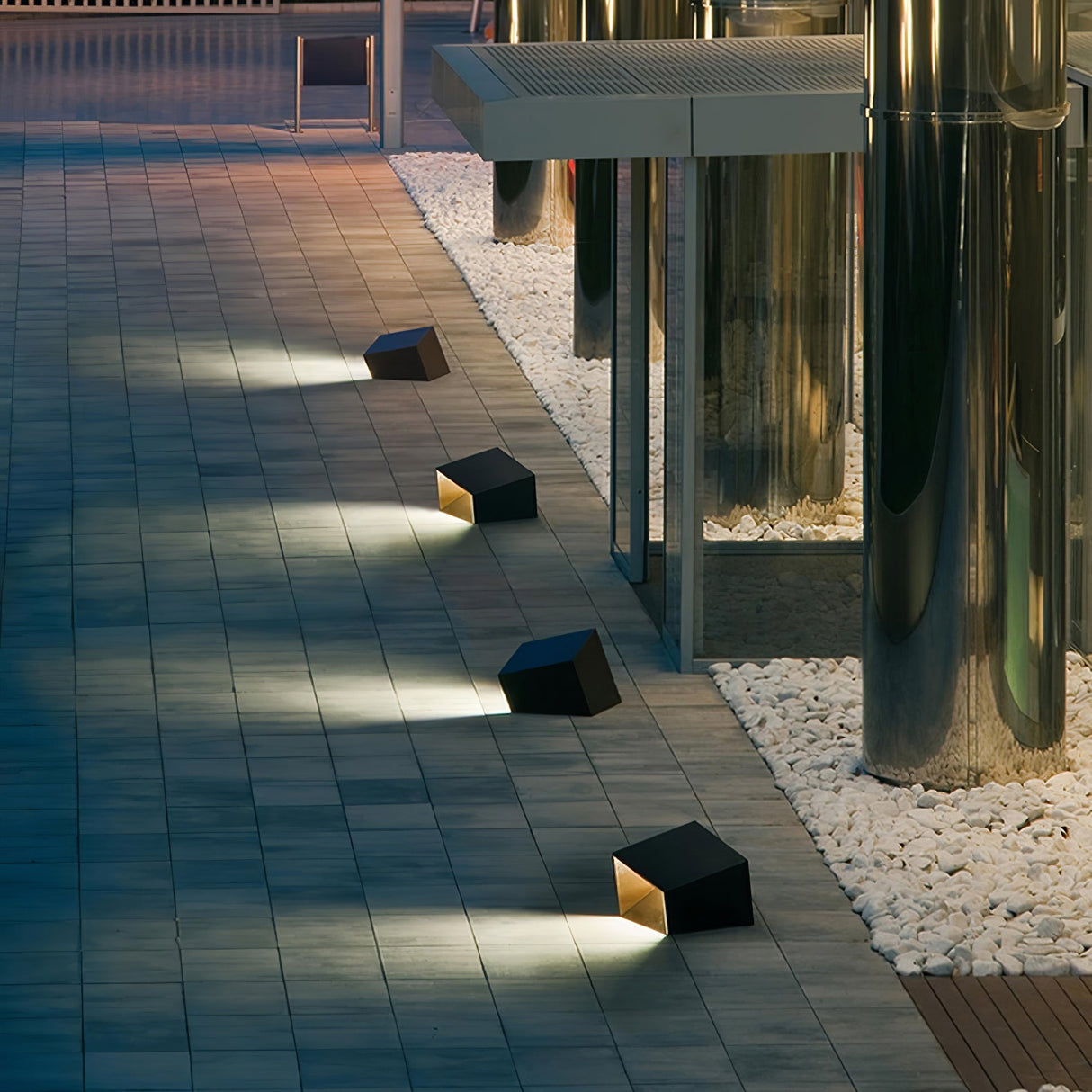 SolaraCube Solar Außenleuchte | LED Gartenbeleuchtung | Wasserdicht | Energiesparend | Dekorative Gartenbeleuchtung für Terrasse & Balkon