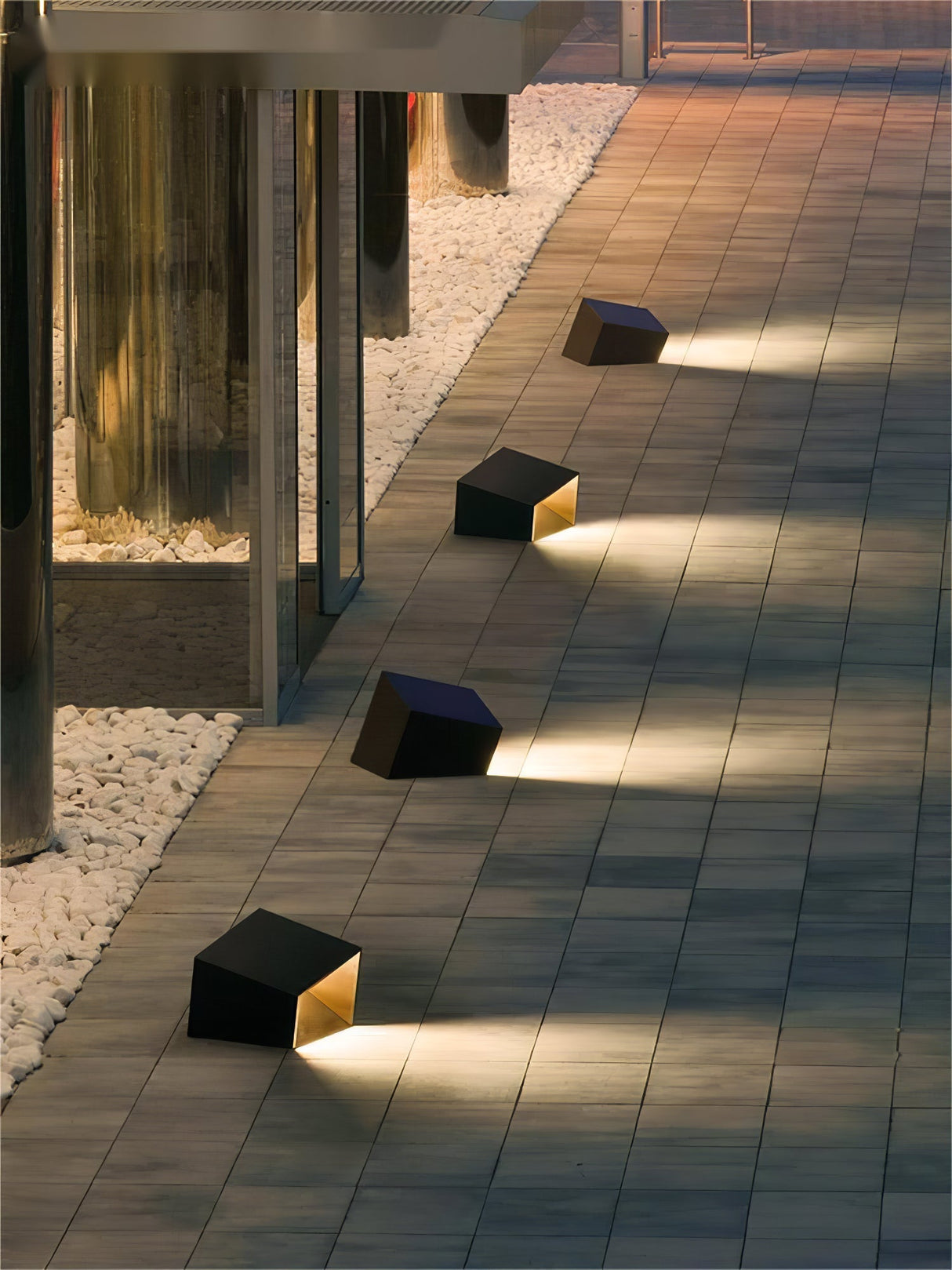 SolaraCube Solar Außenleuchte | LED Gartenbeleuchtung | Wasserdicht | Energiesparend | Dekorative Gartenbeleuchtung für Terrasse & Balkon