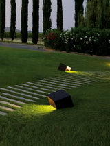 SolaraCube Solar Außenleuchte | LED Gartenbeleuchtung | Wasserdicht | Energiesparend | Dekorative Gartenbeleuchtung für Terrasse & Balkon