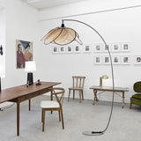 BaskLoom Rattan Wicker Stehlampe | Handgefertigtes Design | Natürliche Beleuchtung für Zuhause