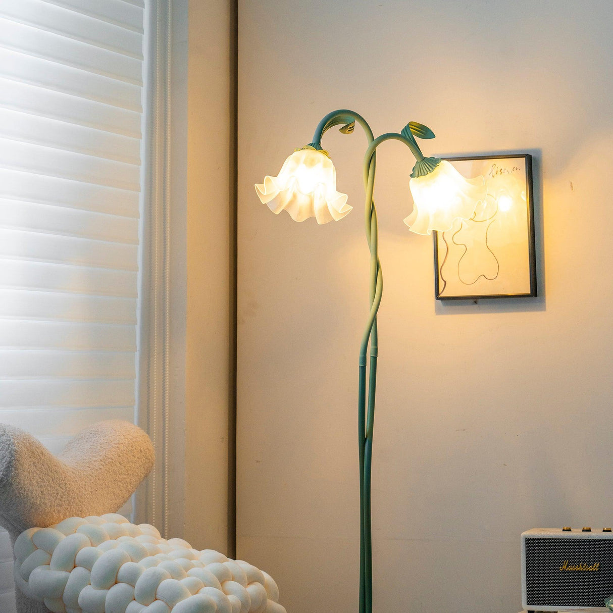 FloraGlow Calla Blumen Stehleuchte | Elegantes Design | LED Beleuchtung | Dekorative Innenleuchte