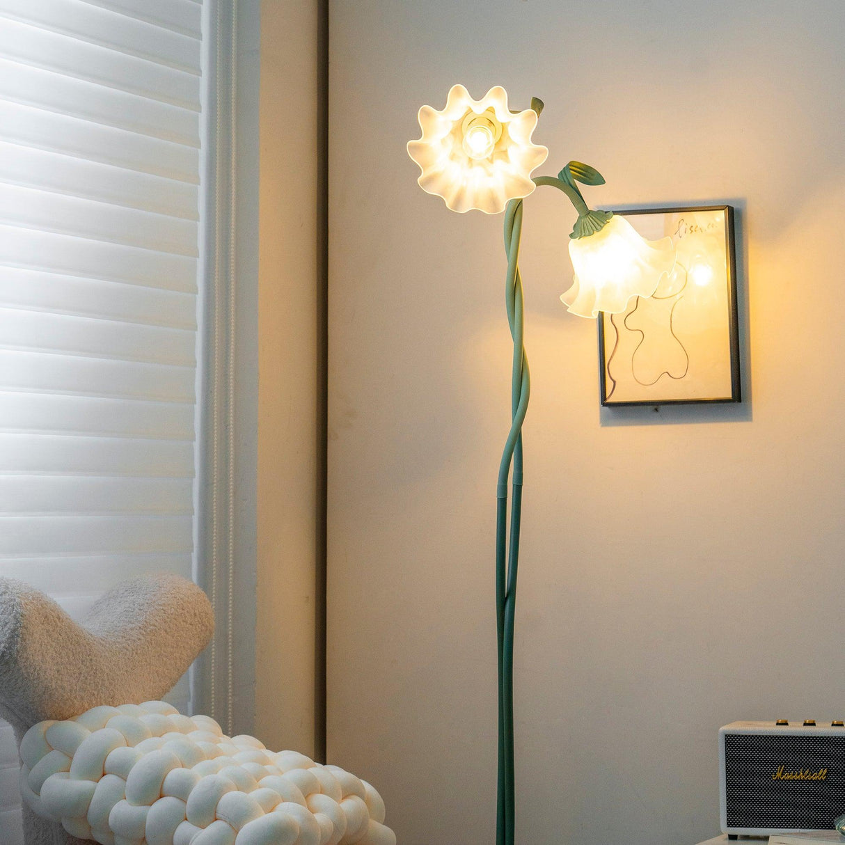 FloraGlow Calla Blumen Stehleuchte | Elegantes Design | LED Beleuchtung | Dekorative Innenleuchte