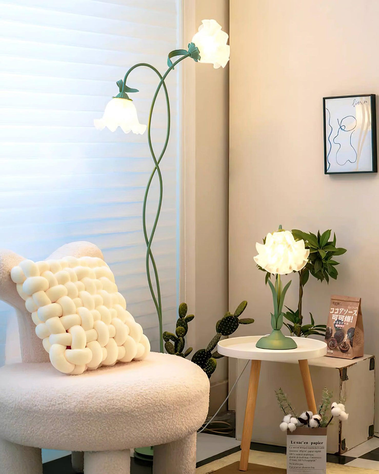 FloraGlow Calla Blumen Stehleuchte | Elegantes Design | LED Beleuchtung | Dekorative Innenleuchte