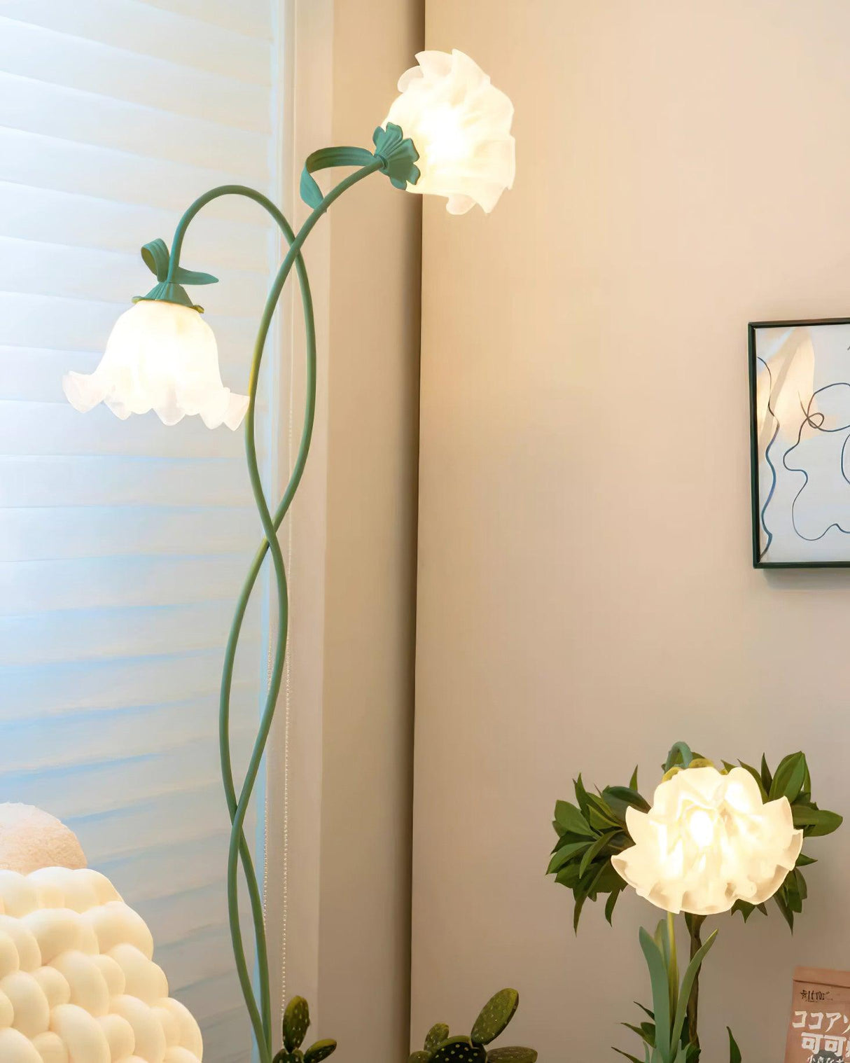 FloraGlow Calla Blumen Stehleuchte | Elegantes Design | LED Beleuchtung | Dekorative Innenleuchte