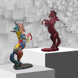 GraffiHorse Künstlerische Pferdestatuette | Graffiti Dekofigur | Skulptur für Wohnzimmer & Moderne Inneneinrichtung | Ästhetisches Highlight