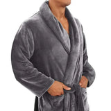 LuxePlush Flauschiger Bademantel aus Fleece | Mit Schalkragen & Taschen | Warm & Bequem für Zuhause