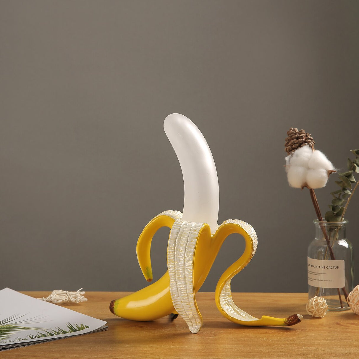 GoldenGlow Art Deco Tischlampe | Banane Design | Modern & Stilvoll | Elegante Beleuchtung