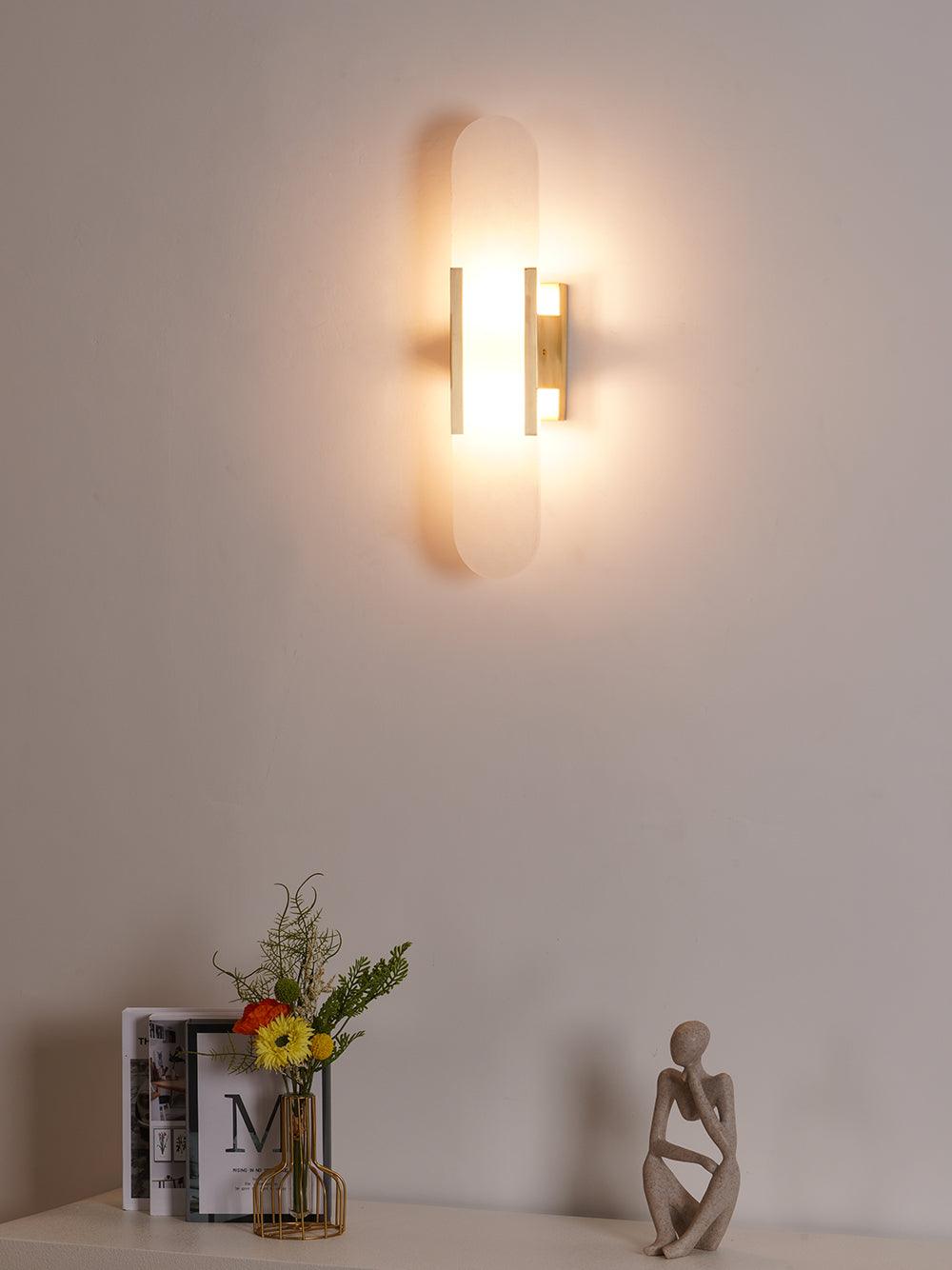 LumaSerene Langgestreckte Alabaster Wandleuchte | Modernes Design | Elegante Beleuchtung | Energieeffizient