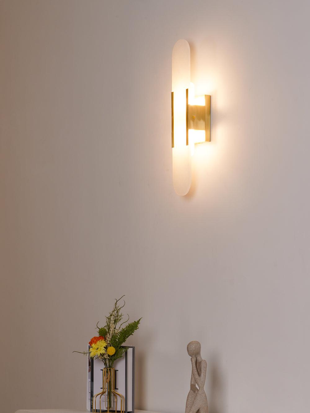 LumaSerene Langgestreckte Alabaster Wandleuchte | Modernes Design | Elegante Beleuchtung | Energieeffizient