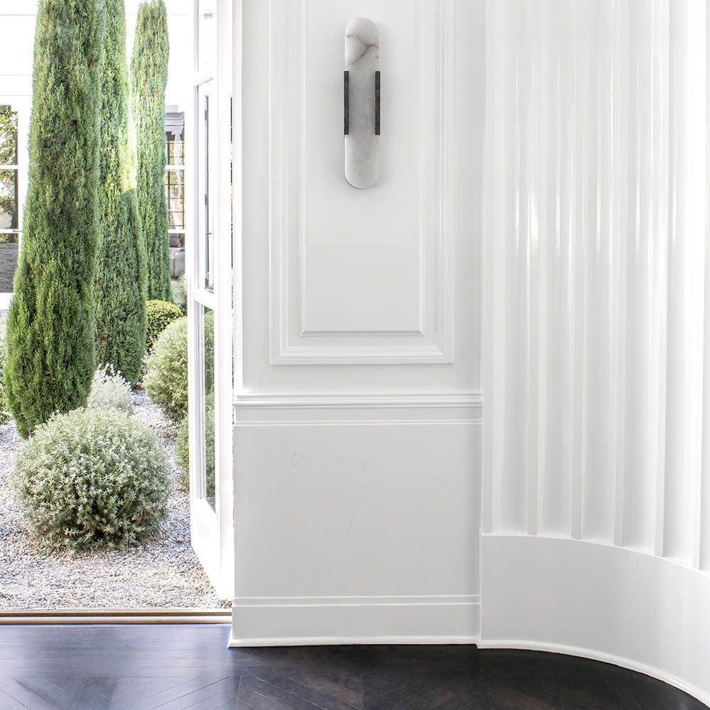 LumaSerene Langgestreckte Alabaster Wandleuchte | Modernes Design | Elegante Beleuchtung | Energieeffizient