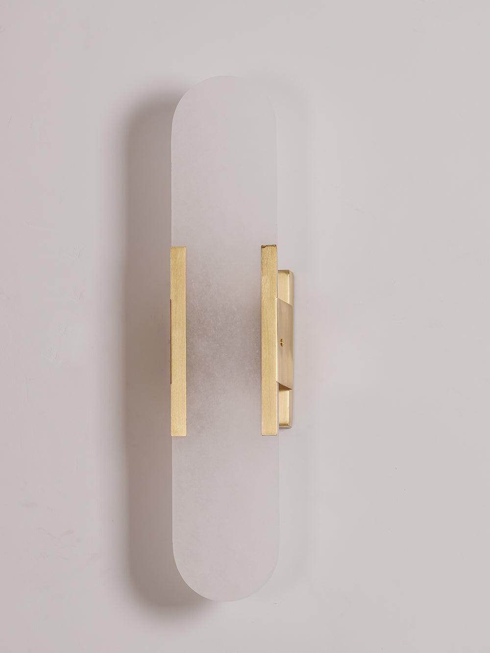 LumaSerene Langgestreckte Alabaster Wandleuchte | Modernes Design | Elegante Beleuchtung | Energieeffizient