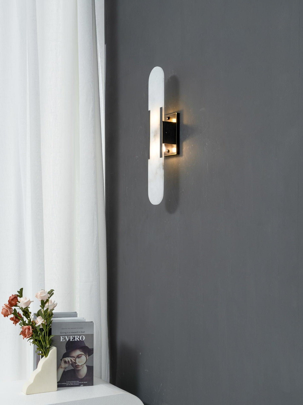 LumaSerene Langgestreckte Alabaster Wandleuchte | Modernes Design | Elegante Beleuchtung | Energieeffizient