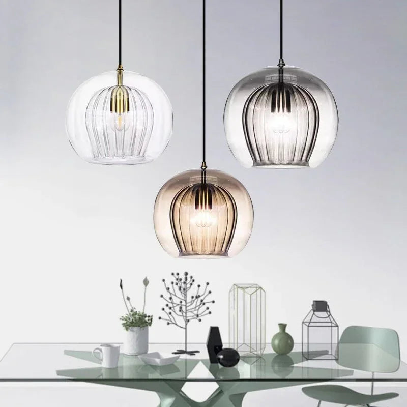 GlassBeam Moderne Pendelleuchte aus Glas | LED Hängeleuchte | Elegantes Design für Zuhause & Büro