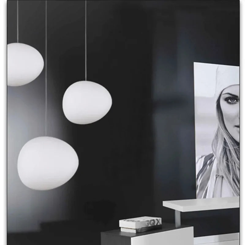 HaloShine Runde Glas Pendelleuchte | Moderne Hängeleuchte | Elegante Deckenbeleuchtung