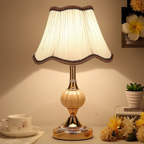 NordicVintage Tischlampe im nordischen Vintage-Stil | Retro Design | Stimmungslicht für Zuhause