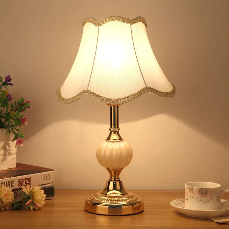 NordicVintage Tischlampe im nordischen Vintage-Stil | Retro Design | Stimmungslicht für Zuhause