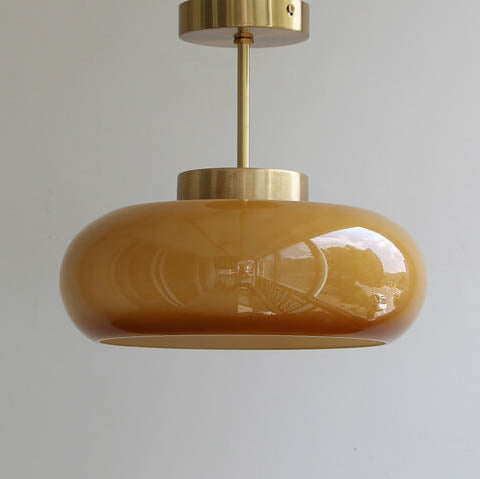 RetroLuxe Messing Deckenleuchte mit Gelbem Glas | Vintage Design | Semi-Flush Mount | Wohnraumbeleuchtung