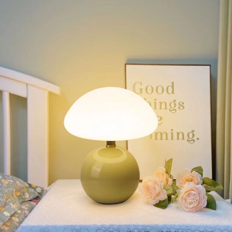 LumiFungi Elegante Pilz-Lampe | LED Tischlampe | Dekorative Beleuchtung | Perfekt für Wohnzimmer & Schlafzimmer