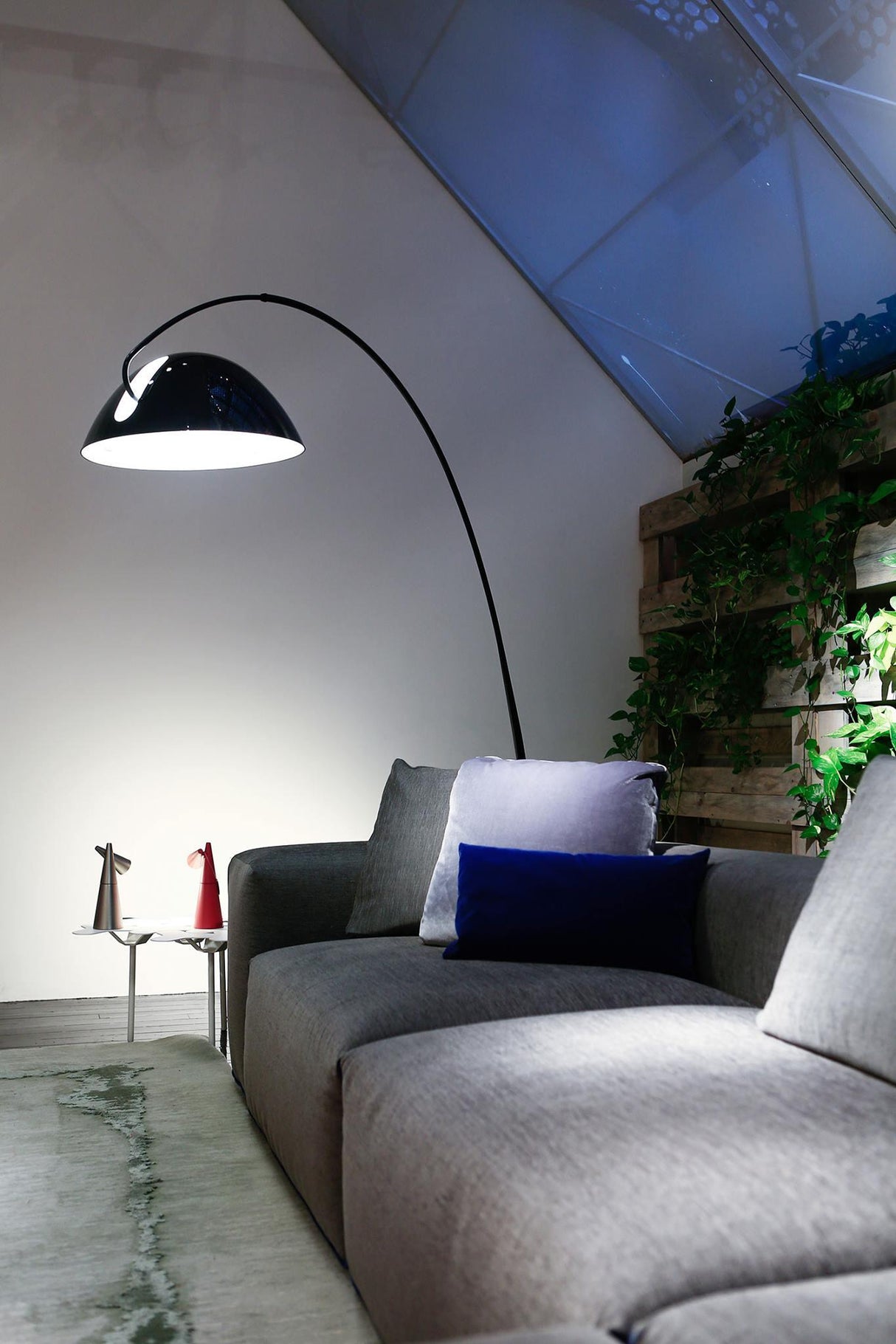 LumoArch Premium LED Bogenstehleuchte | Modernes Design | Dimmbar | Wohnzimmer Beleuchtung