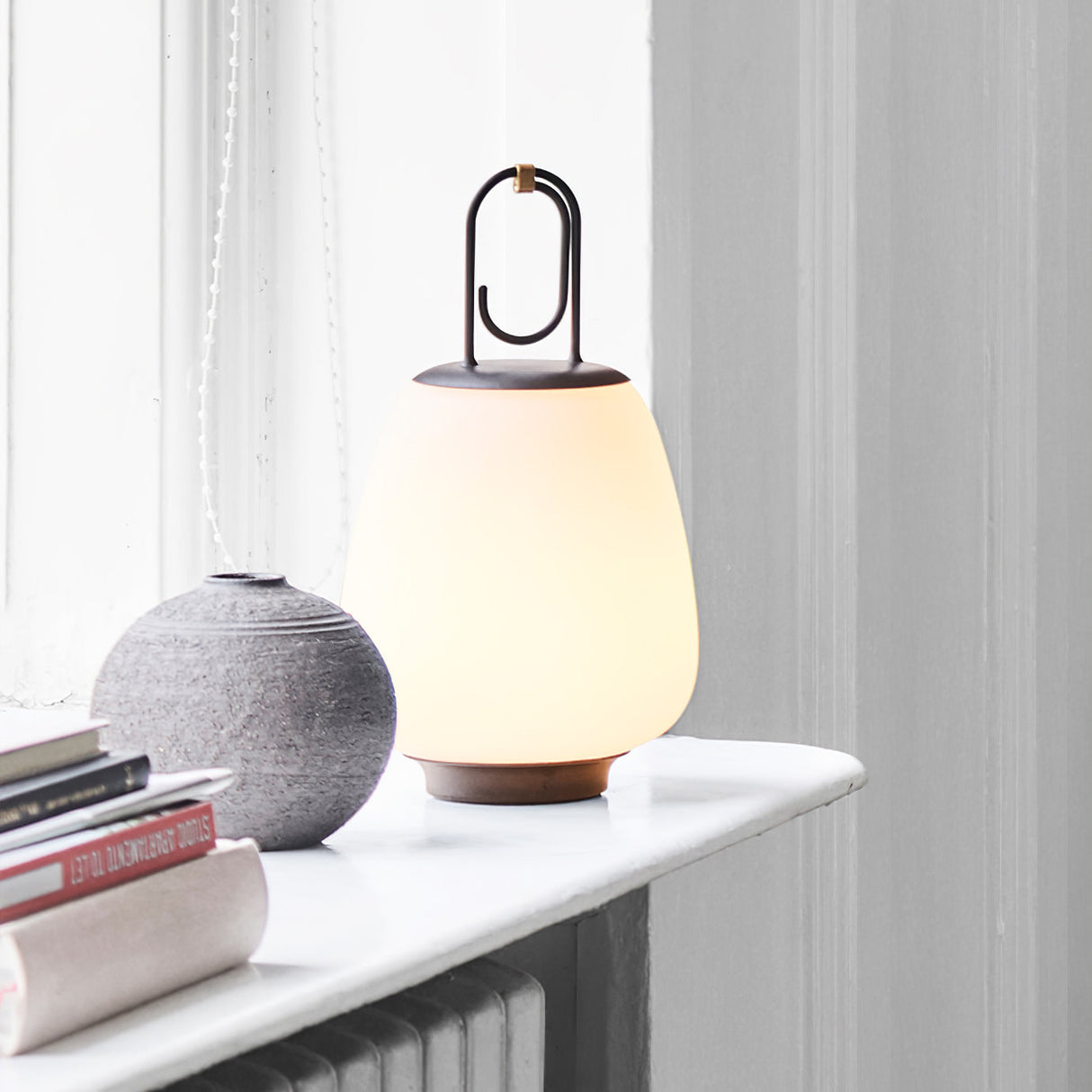 GlowMate Tragbare Laterne Tischlampe | Eingebaute Batterie | LED Licht | Warmes & Kühles Licht | Perfekte Stimmungsbeleuchtung