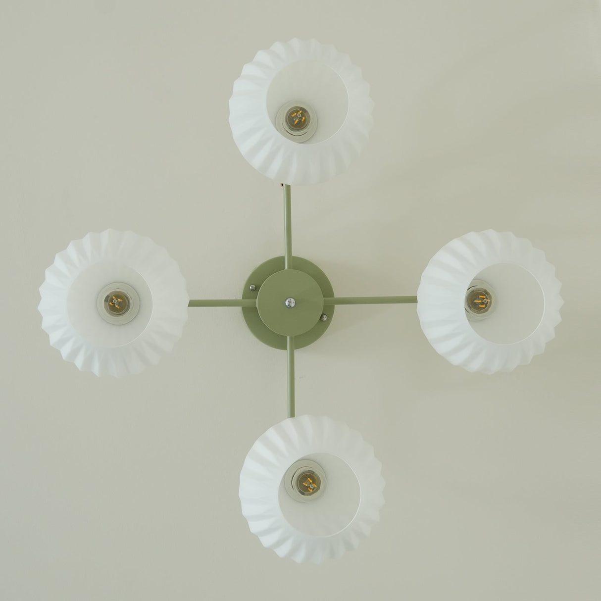 Lumisfera Moderne LED-Deckenleuchte | Zeitloses Design | Dimmbar | Elegante Beleuchtung für Wohn- und Esszimmer
